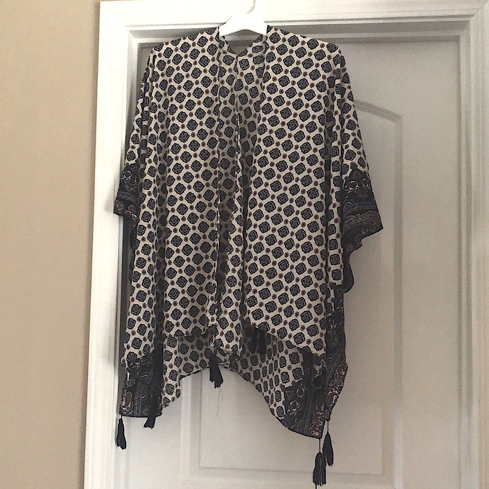 Drape Cardigan with tassels